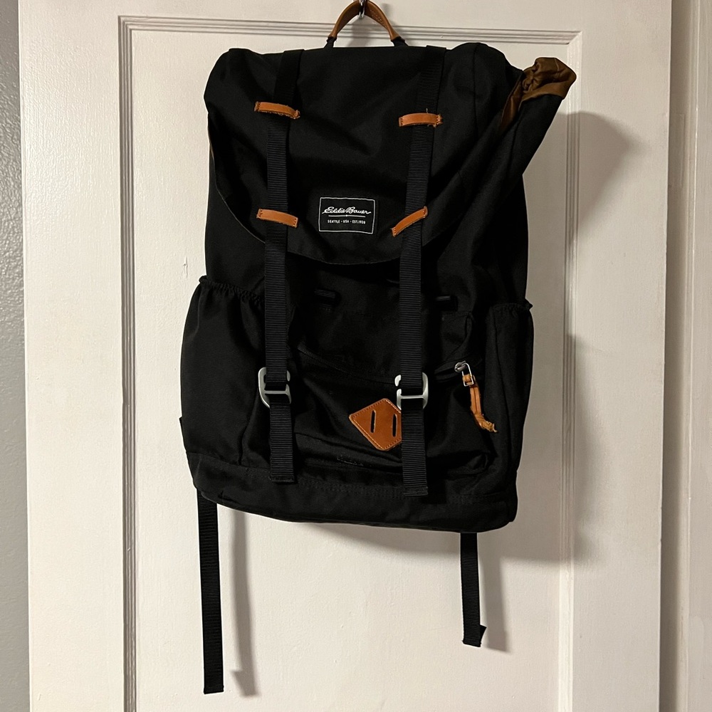 Eddie Bauer cinch close backpack